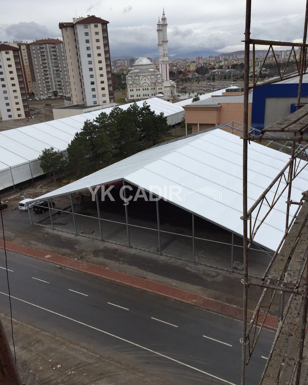 30'luk Hi-Tech Çadırlar